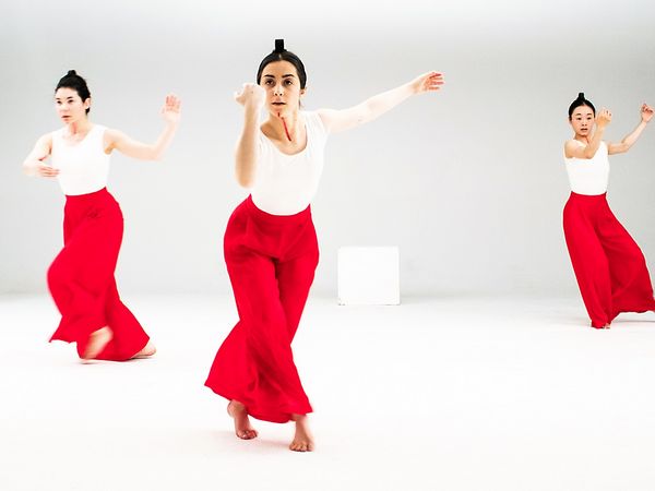 YIBU DANCE