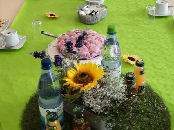 EFA Sonntagscafé - Kaffeetafel