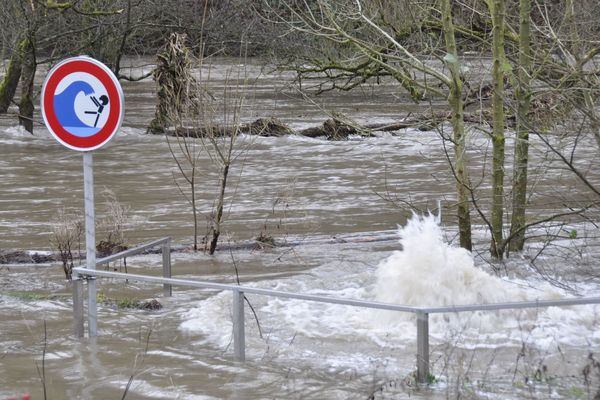 Beispielbild Hochwasser