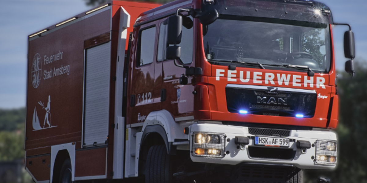 GWL2 ist die Abkürzung für Gerätewagen-Logistik 2, ein spezialisiertes Feuerwehrfahrzeug. Es dient vorwiegend dem Transport von Material und Ausrüstung, um Einsatzkräfte an der Einsatzstelle zu versorgen.