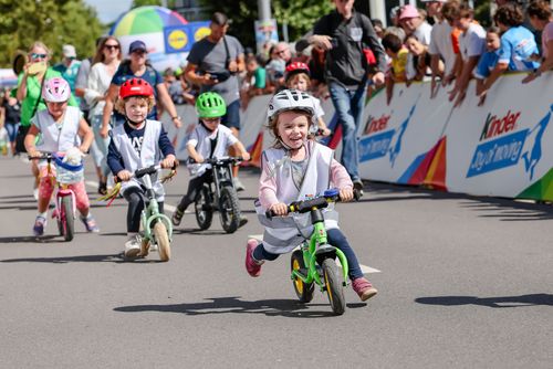 kinder Joy of moving tour - Laufradrennen
